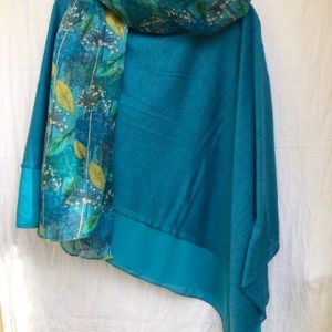 Tiffany Blue with Blue Allium scarf